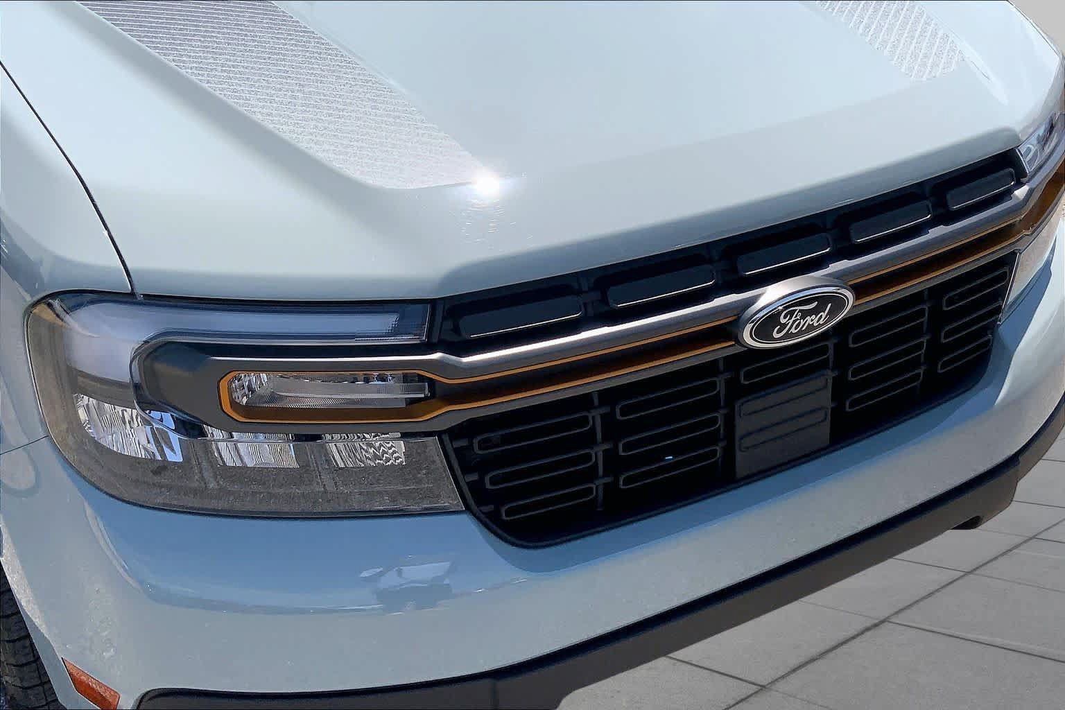 Certified 2024 Ford Maverick Tremor w/ Tremor Off-Road Package AWD/4WD image 30