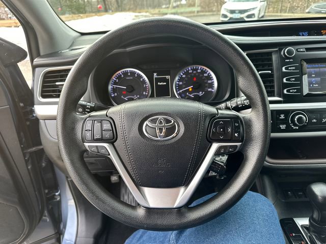 Certified 2019 Toyota Highlander LE AWD/4WD image 35