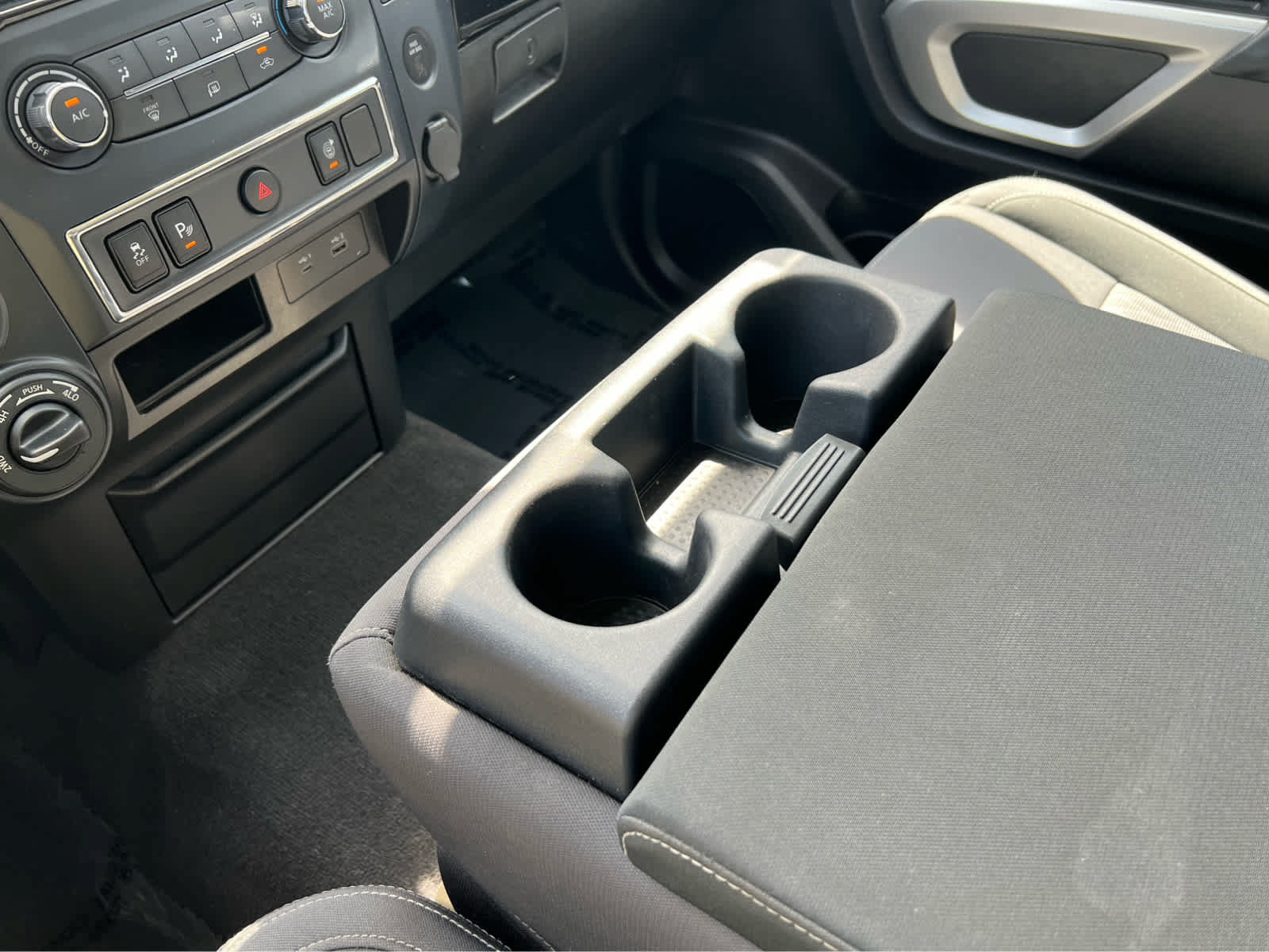 Used 2024 Nissan Titan SV w/ Accessory Utility Package AWD/4WD image 38
