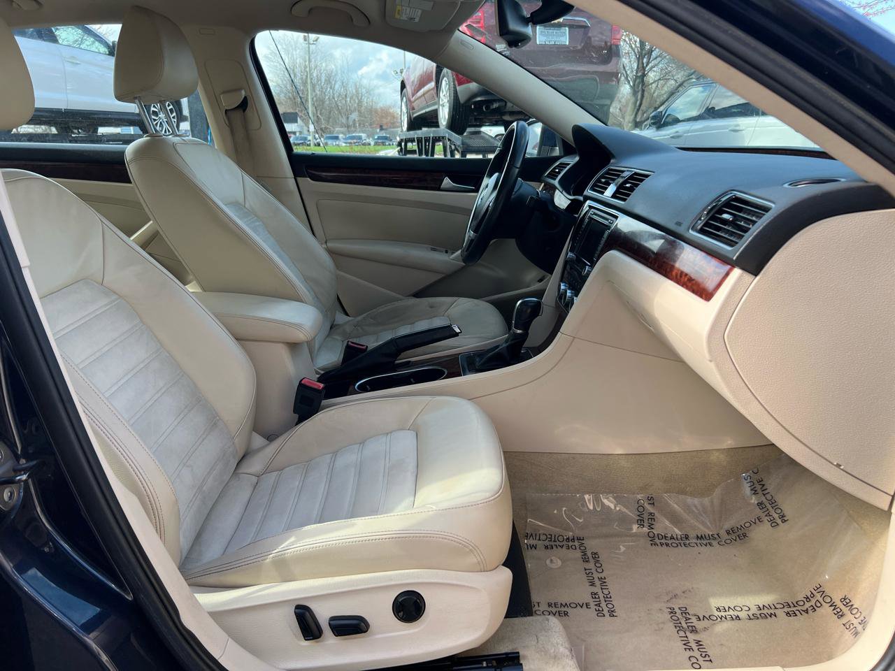 Used 2013 Volkswagen Passat 2.5 SEL Premium FWD image 16