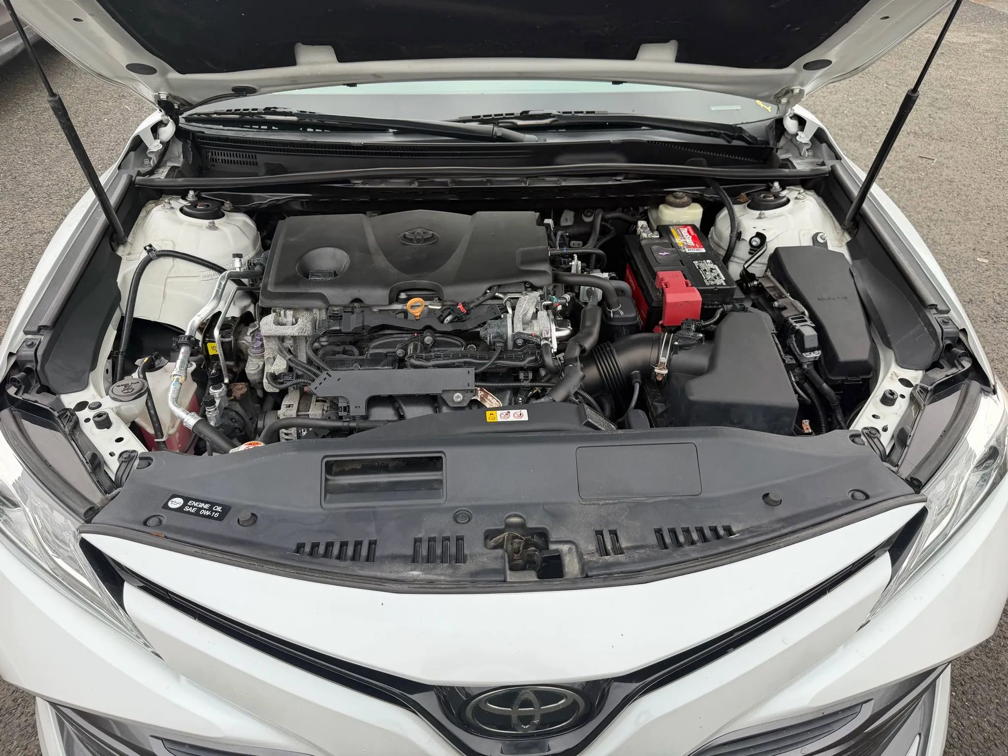 Used 2018 Toyota Camry XLE FWD image 11