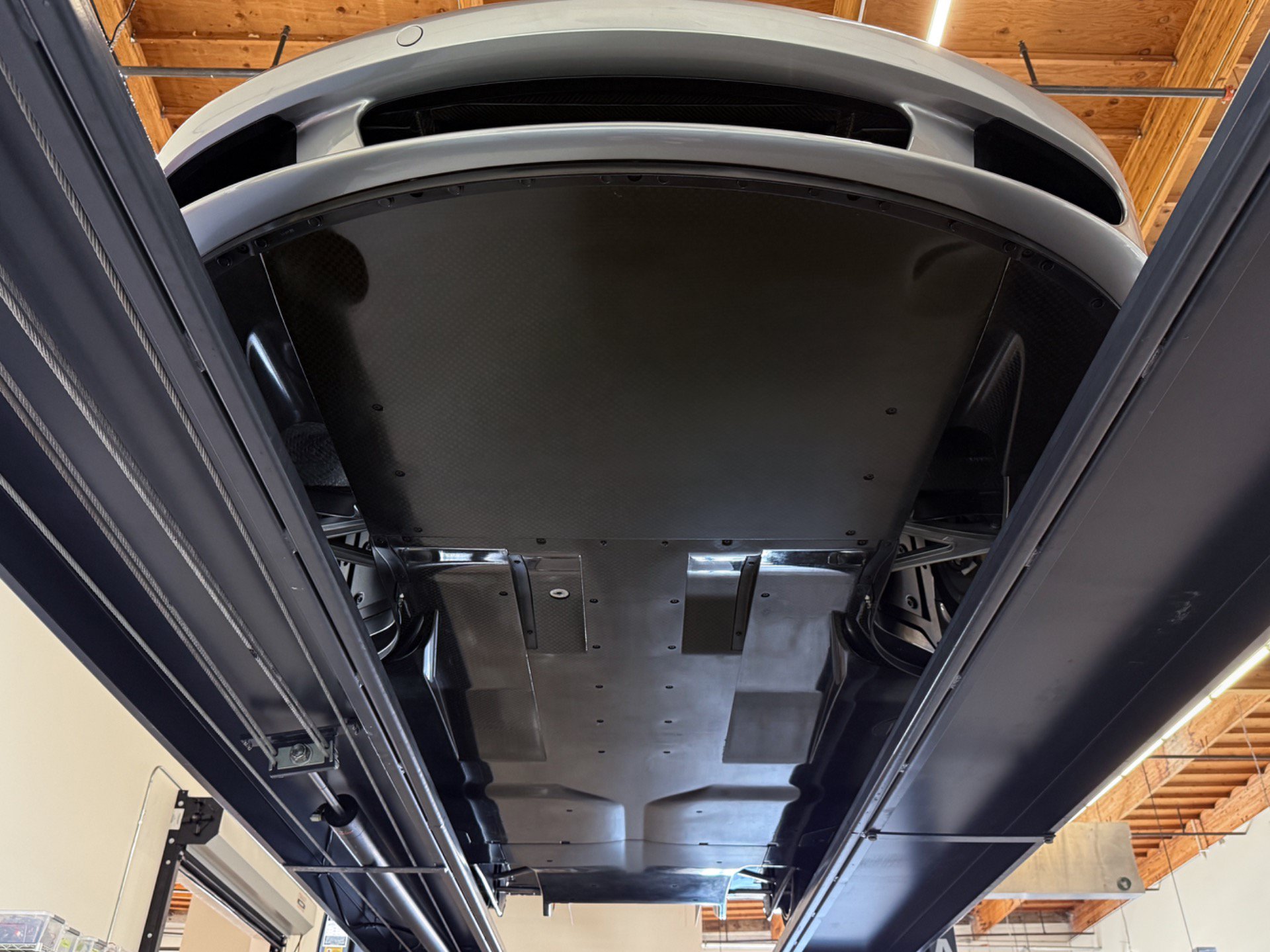 Used 2004 Porsche Carrera GT RWD image 94