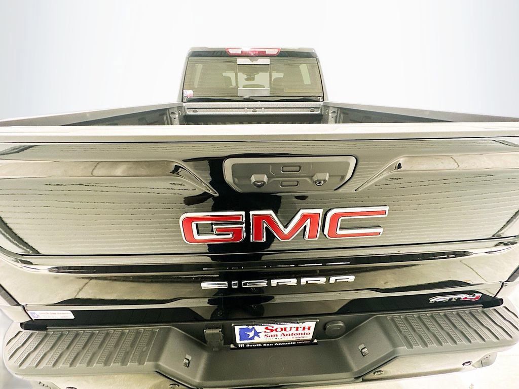 New 2026 GMC Sierra 2500 AT4 w/ AT4 Premium Plus Package AWD/4WD image 6