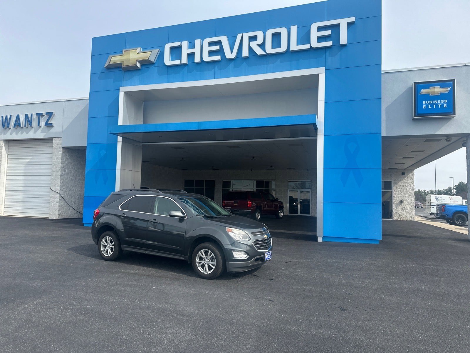 Used 2017 Chevrolet Equinox LT
