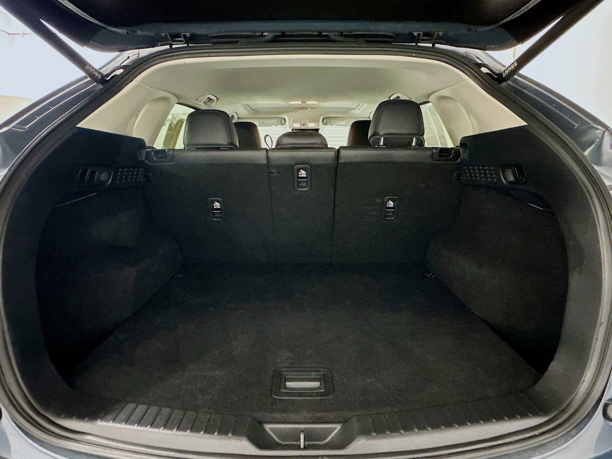 Used 2025 MAZDA CX-5 Carbon Edition image 31