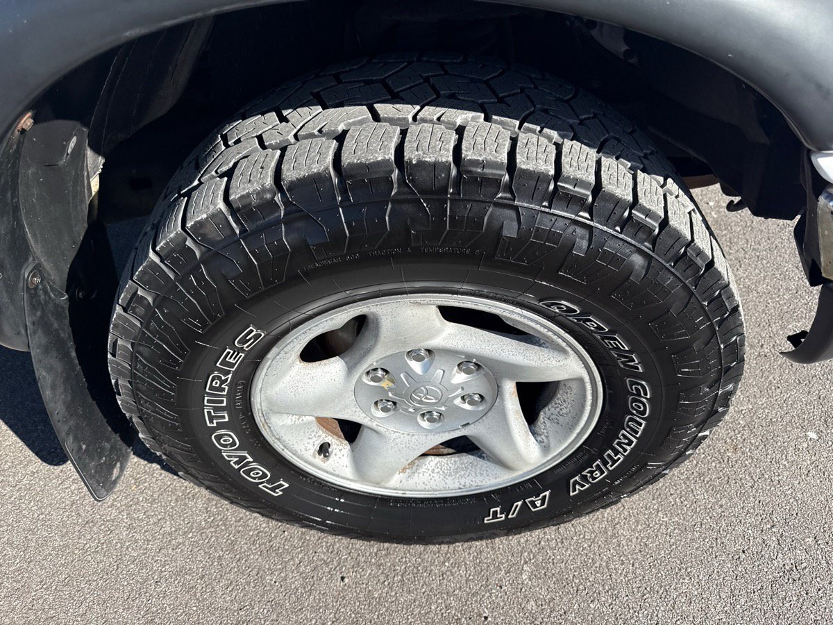 Used 2003 Toyota Tacoma PreRunner w/ Convenience Pkg RWD image 19