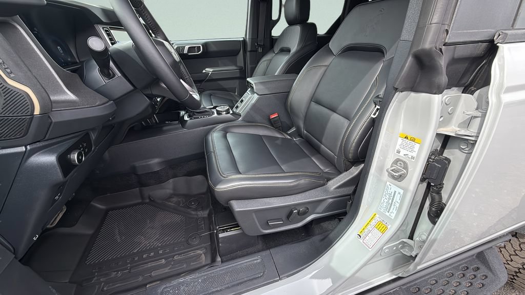 New 2026 Ford Bronco Badlands AWD/4WD image 17