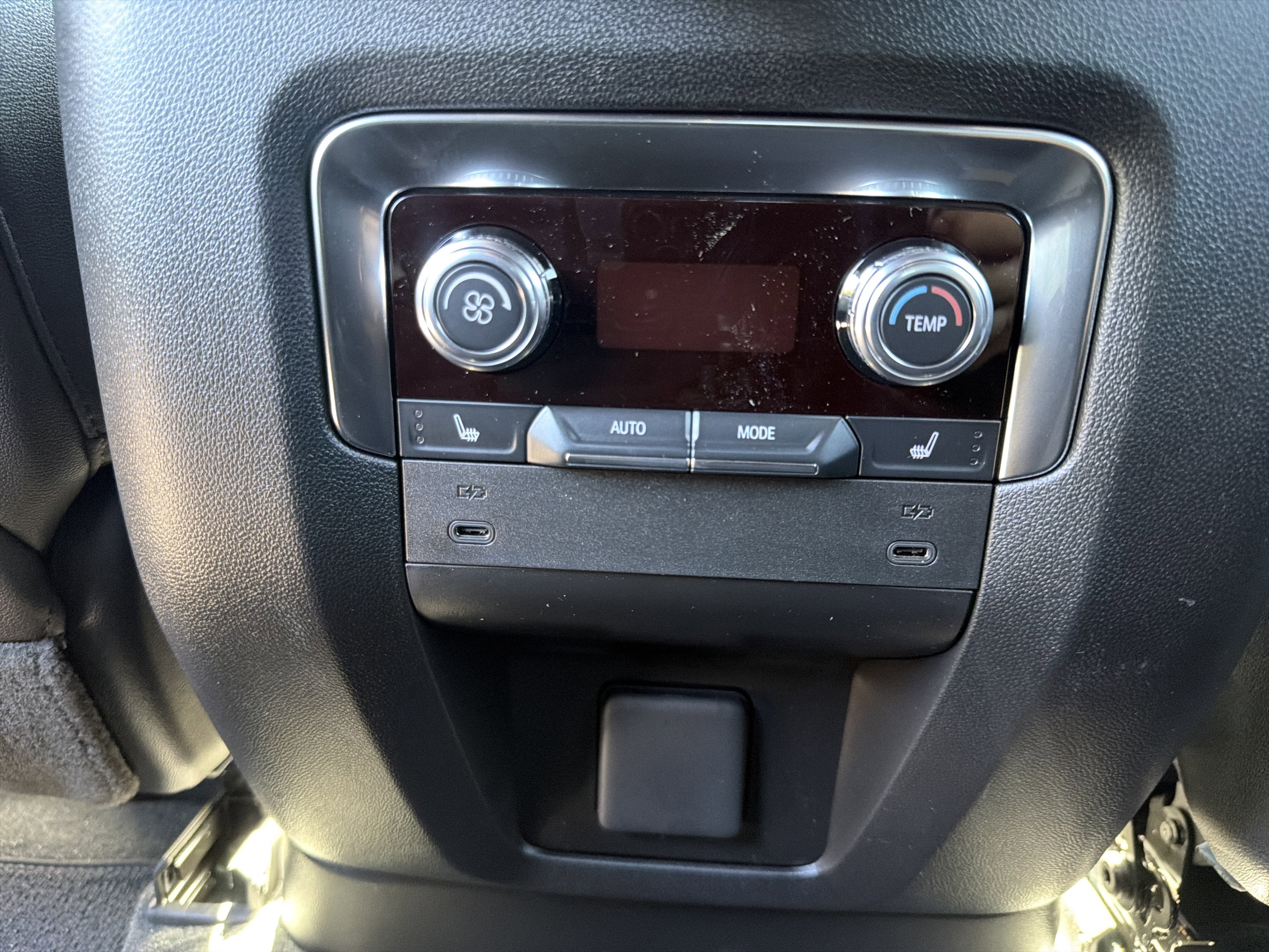 New 2026 GMC Yukon AT4 w/ AT4 Premium Package AWD/4WD image 22