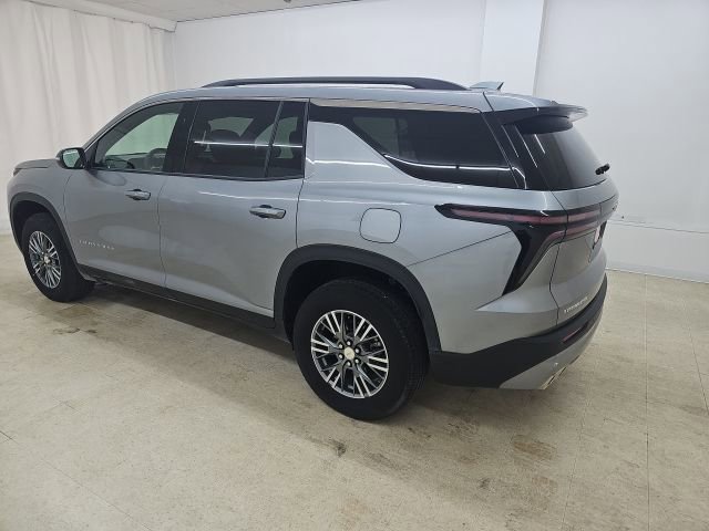 Used 2025 Chevrolet Traverse LT FWD image 20