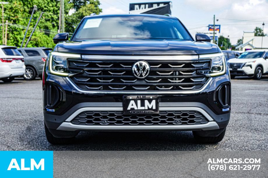 Used 2025 Volkswagen Atlas Cross Sport SE FWD image 9