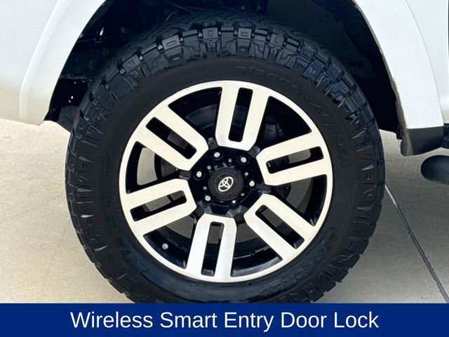 Used 2021 Toyota 4Runner SR5 Premium w/ Moonroof Package RWD image 5