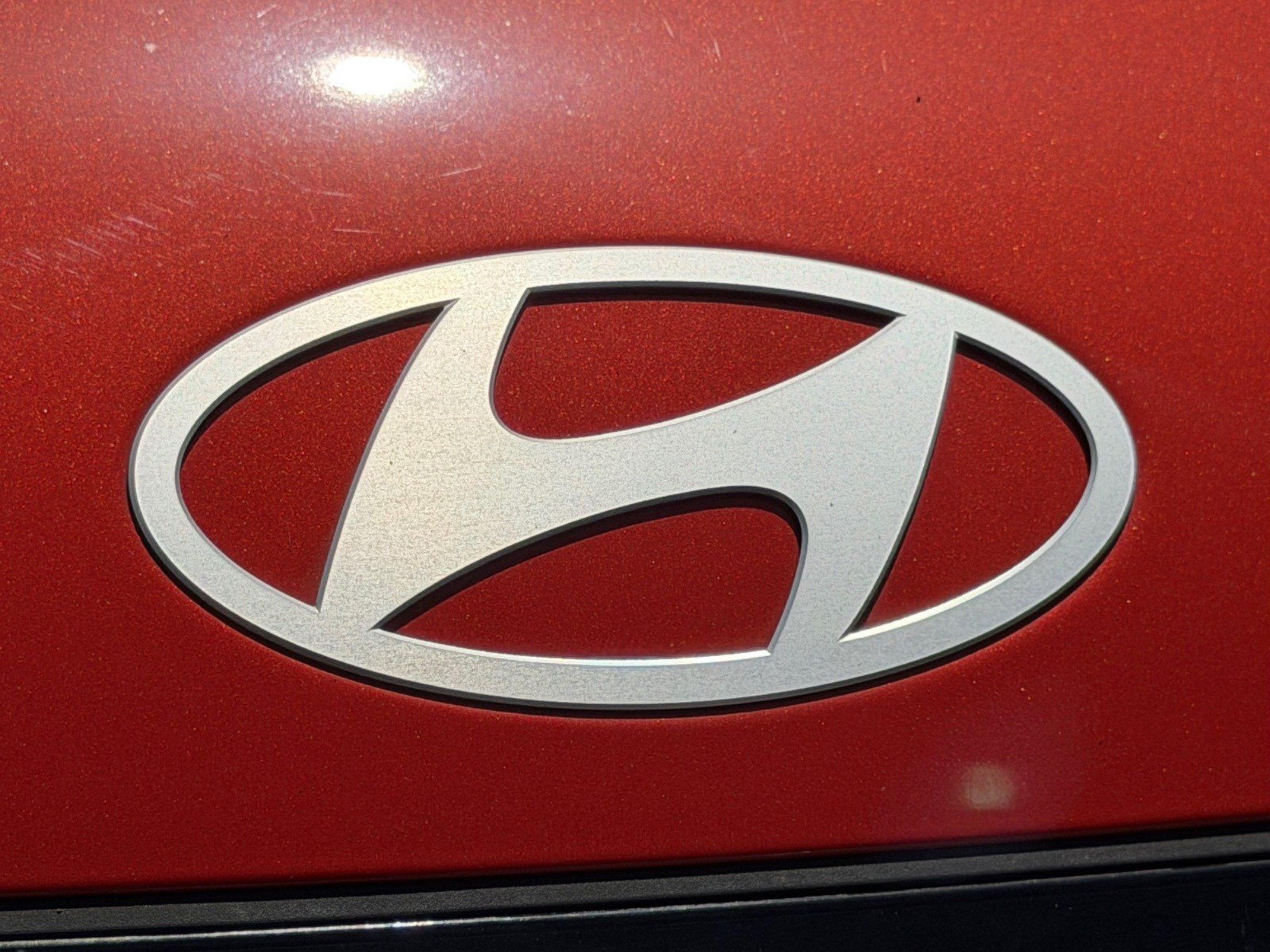 Used 2025 Hyundai Kona SEL FWD image 49