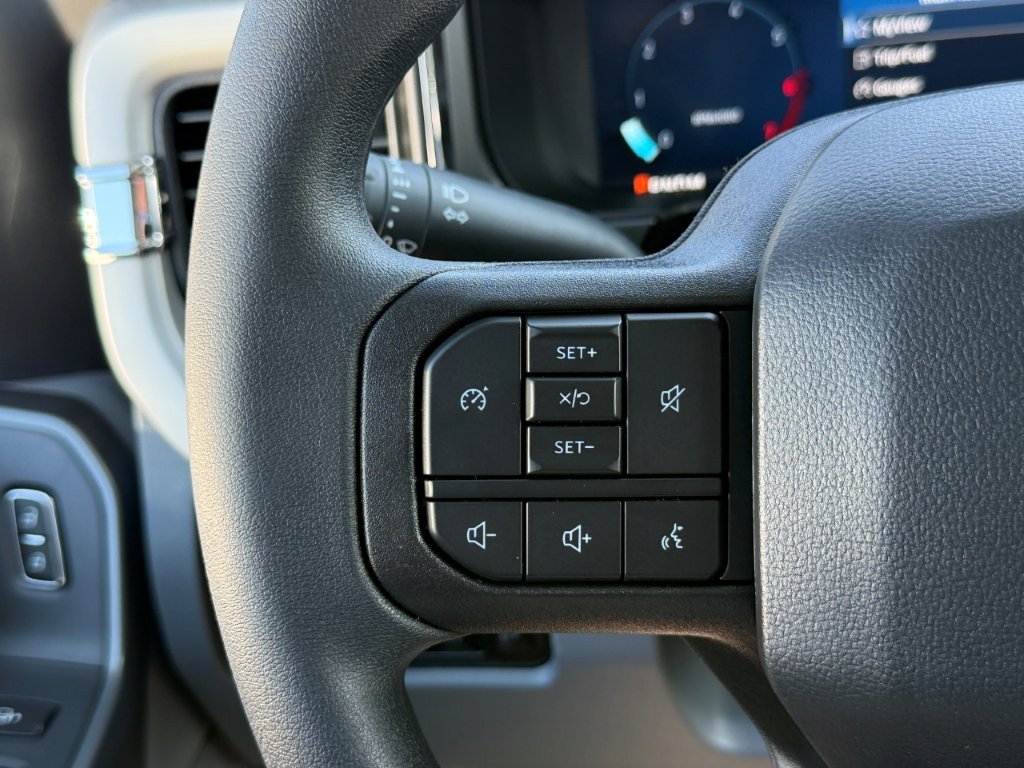 New 2027 Ford F250 XLT w/ XLT Premium Package AWD/4WD image 27