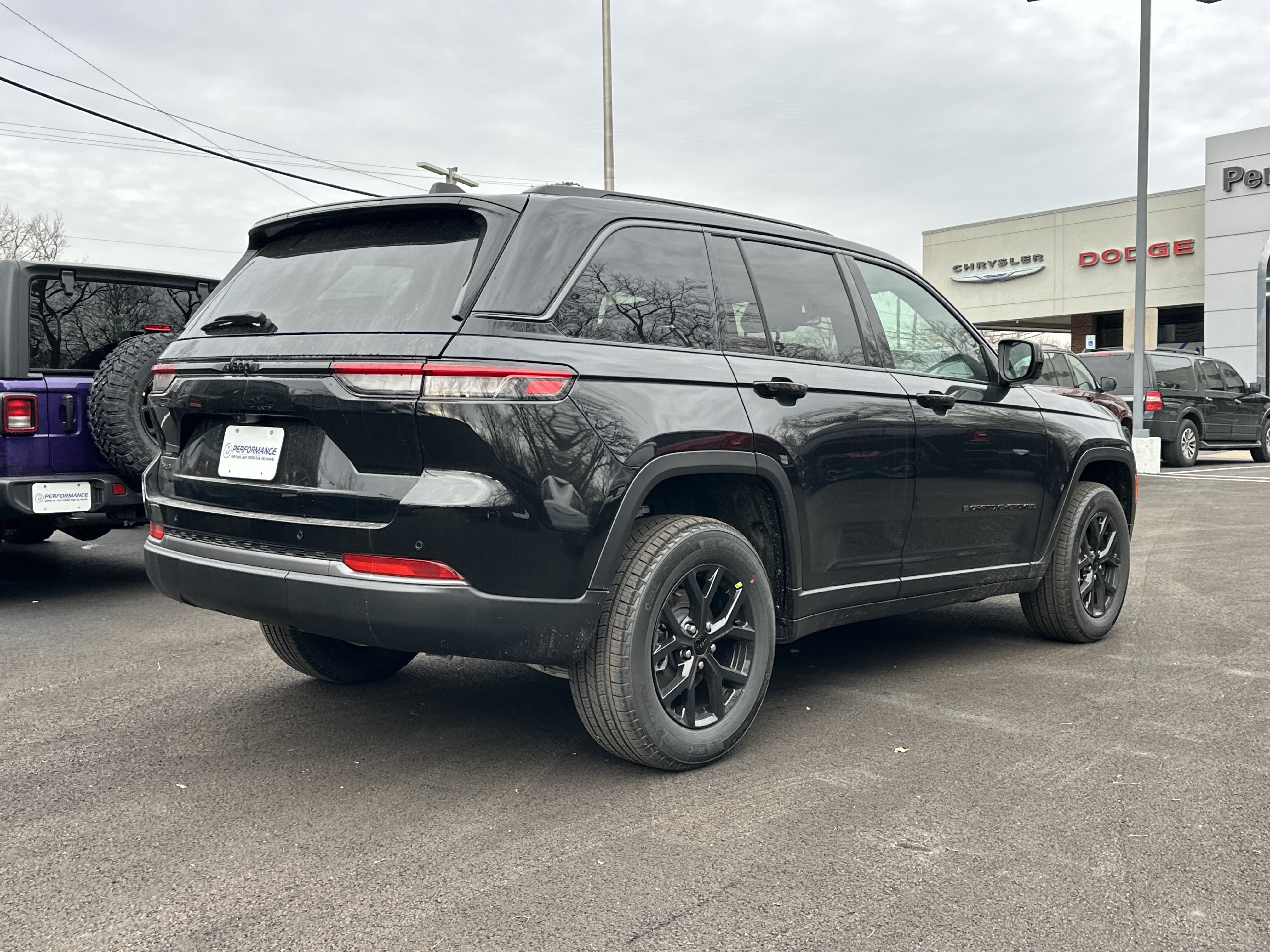 New 2026 Jeep Grand Cherokee Altitude AWD/4WD image 18