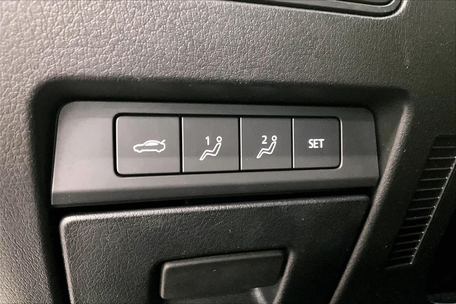Used 2019 MAZDA MAZDA3 Sedan w/ Premium Package FWD image 32