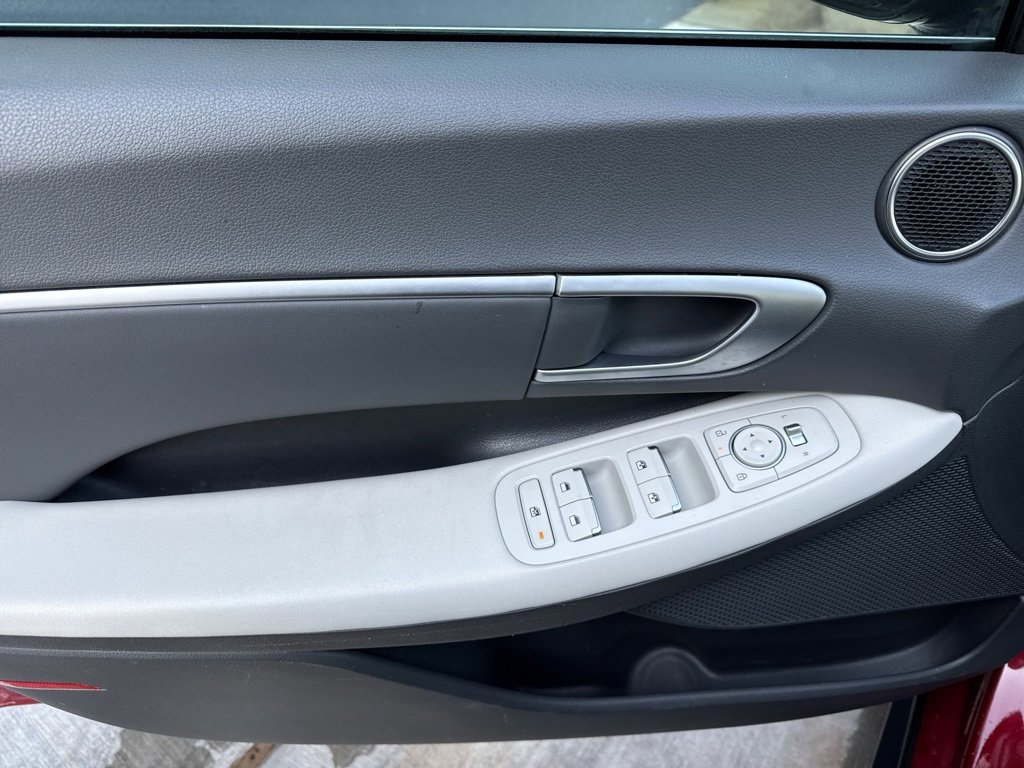 Used 2025 Hyundai Sonata SEL image 19