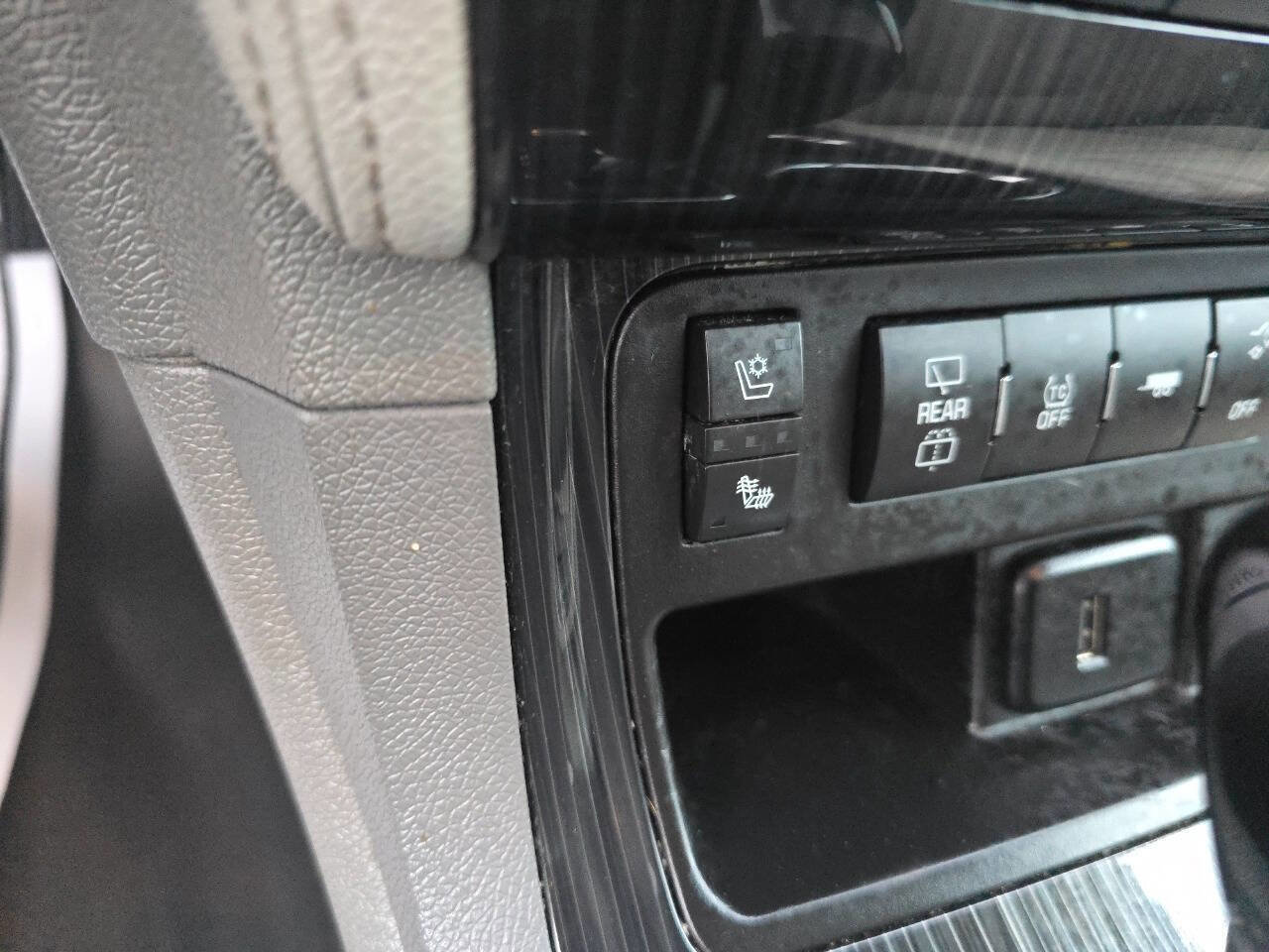 Used 2017 Chevrolet Traverse Premier w/ LPO, 'HIT The Road' Package image 25