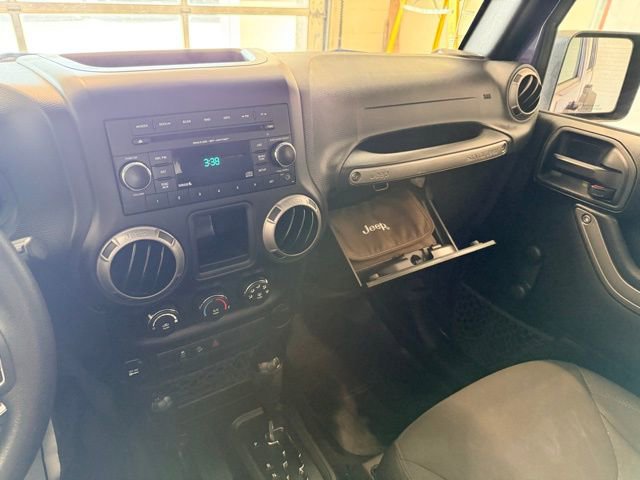 Used 2017 Jeep Wrangler Unlimited Sport image 22