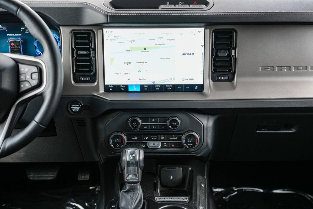 Used 2025 Ford Bronco Outer Banks AWD/4WD image 16