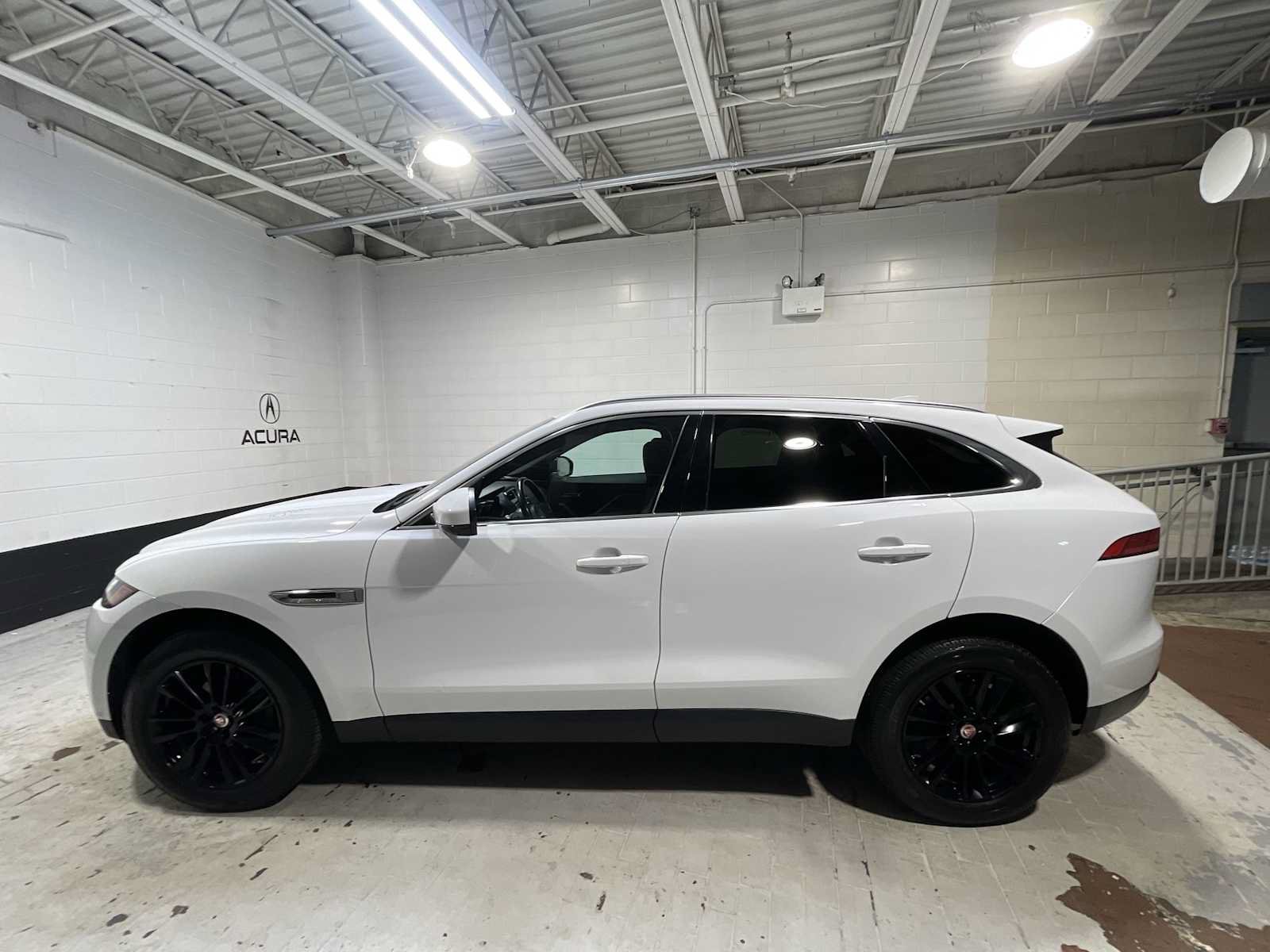 Used 2018 Jaguar F-PACE Prestige AWD/4WD image 3