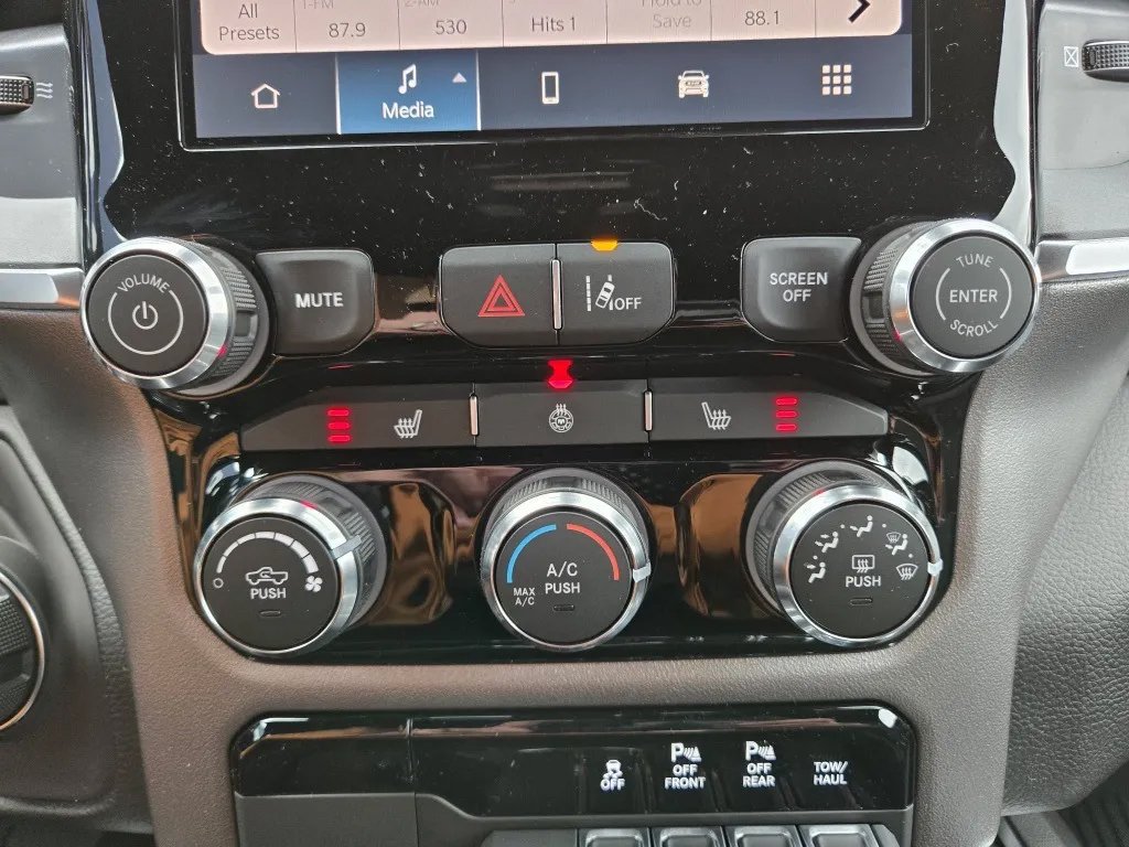 New 2026 RAM 1500 Big Horn AWD/4WD image 22
