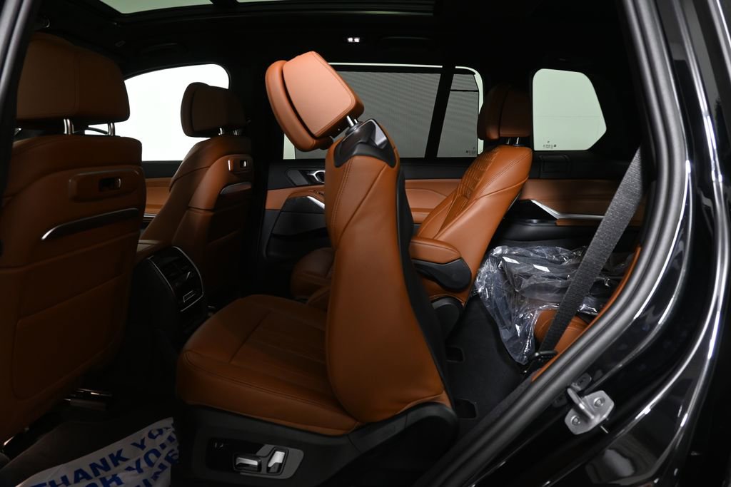 New 2027 BMW X7 xDrive40i w/ M Sport Package AWD/4WD image 33