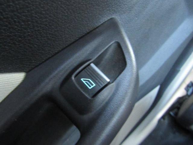 Used 2016 Ford Focus Electric Hatchback FWD image 28