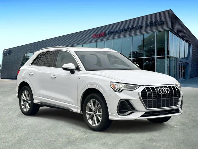 Certified 2025 Audi Q3 2.0T Premium w/ Convenience Package image 7