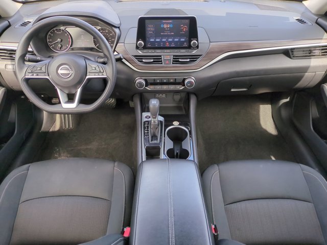 Used 2024 Nissan Altima 2.5 SV image 15