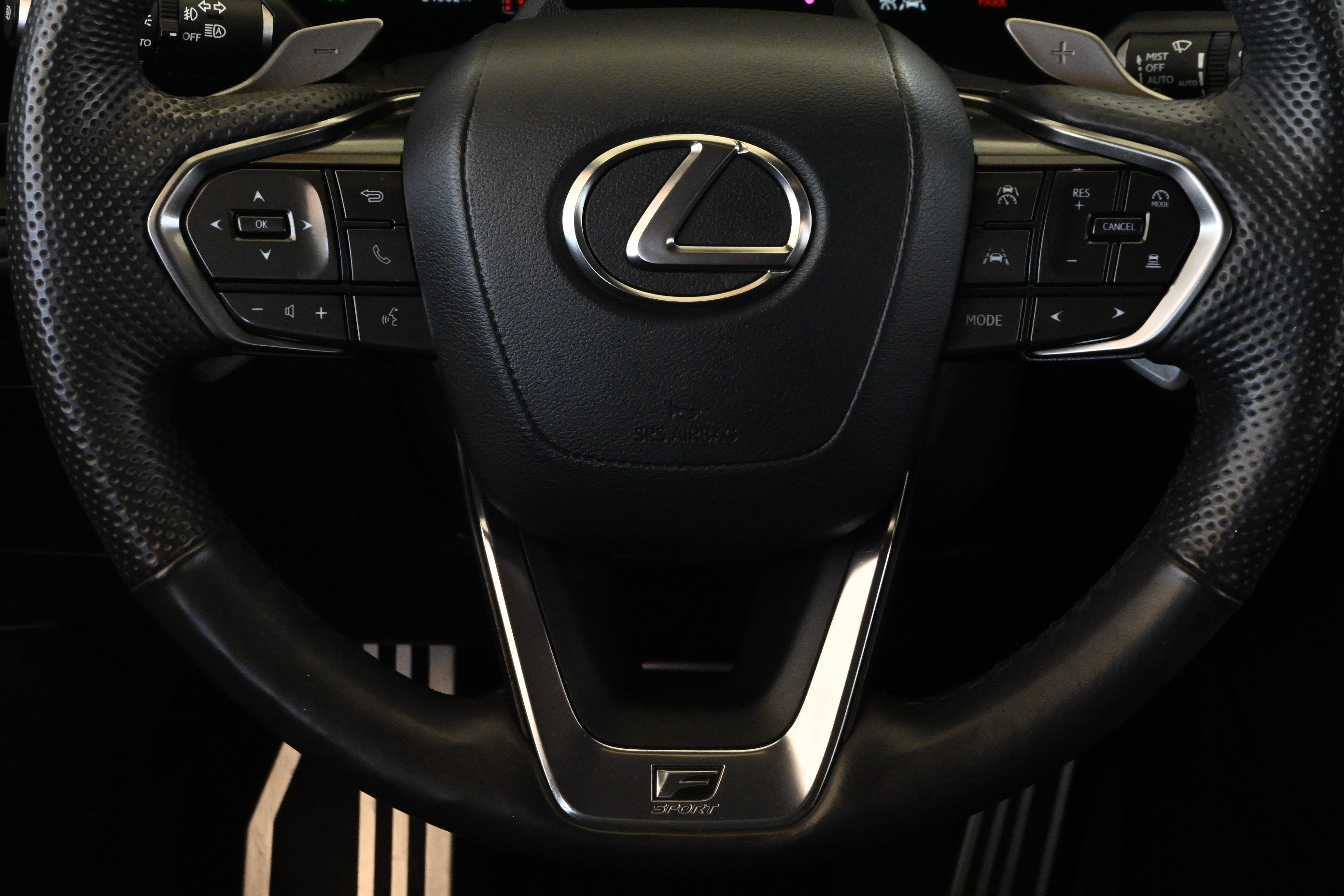 Used 2024 Lexus TX 500h AWD w/ Technology Package image 32