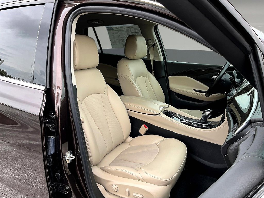 Used 2020 Buick Envision Preferred AWD/4WD image 31