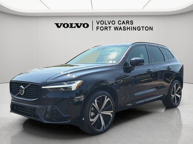 Certified 2025 Volvo XC60 T8 Ultra w/ Climate Package AWD/4WD image 1