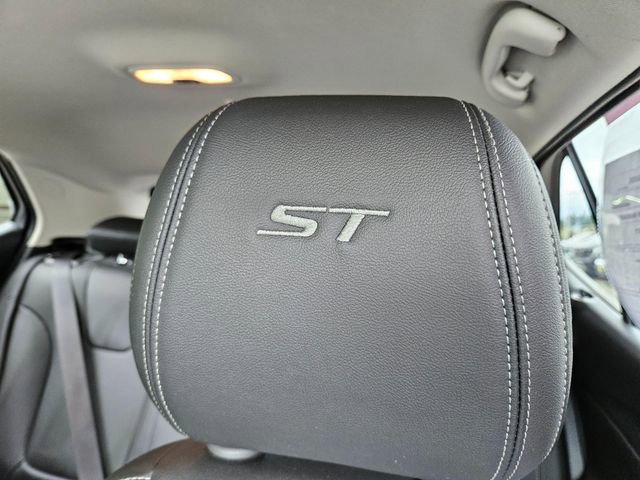Used 2024 Buick Encore GX Sport Touring AWD/4WD image 26