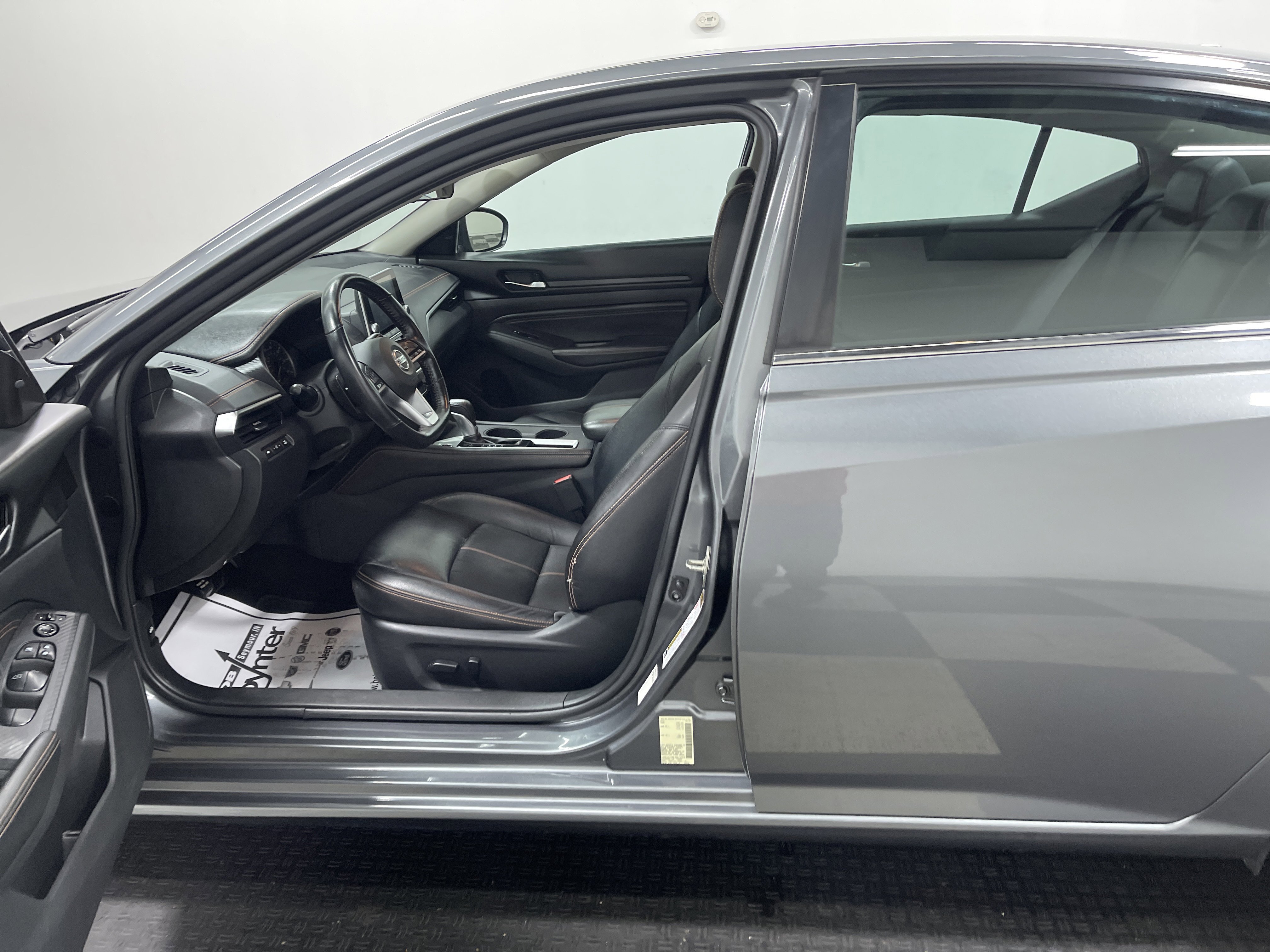 Used 2021 Nissan Altima 2.5 SR image 9