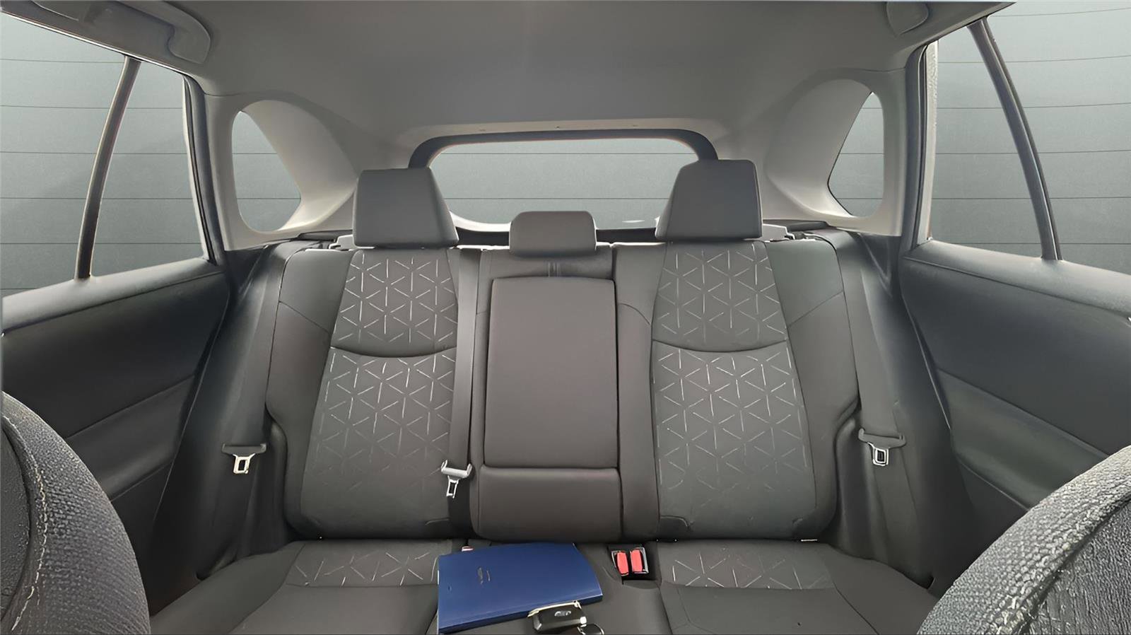 Used 2024 Toyota RAV4 XLE image 21