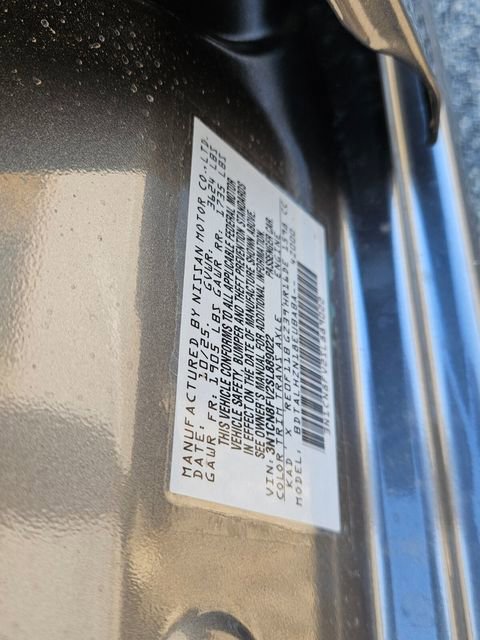New 2025 Nissan Versa SR w/ Trunk Package FWD image 19