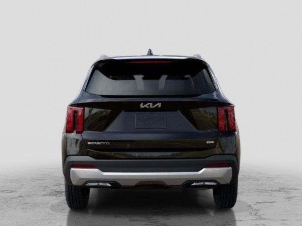 Used 2025 Kia Sorento S image 5