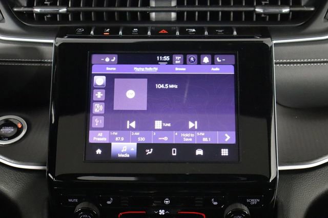 Used 2024 Jeep Grand Cherokee Altitude RWD image 29