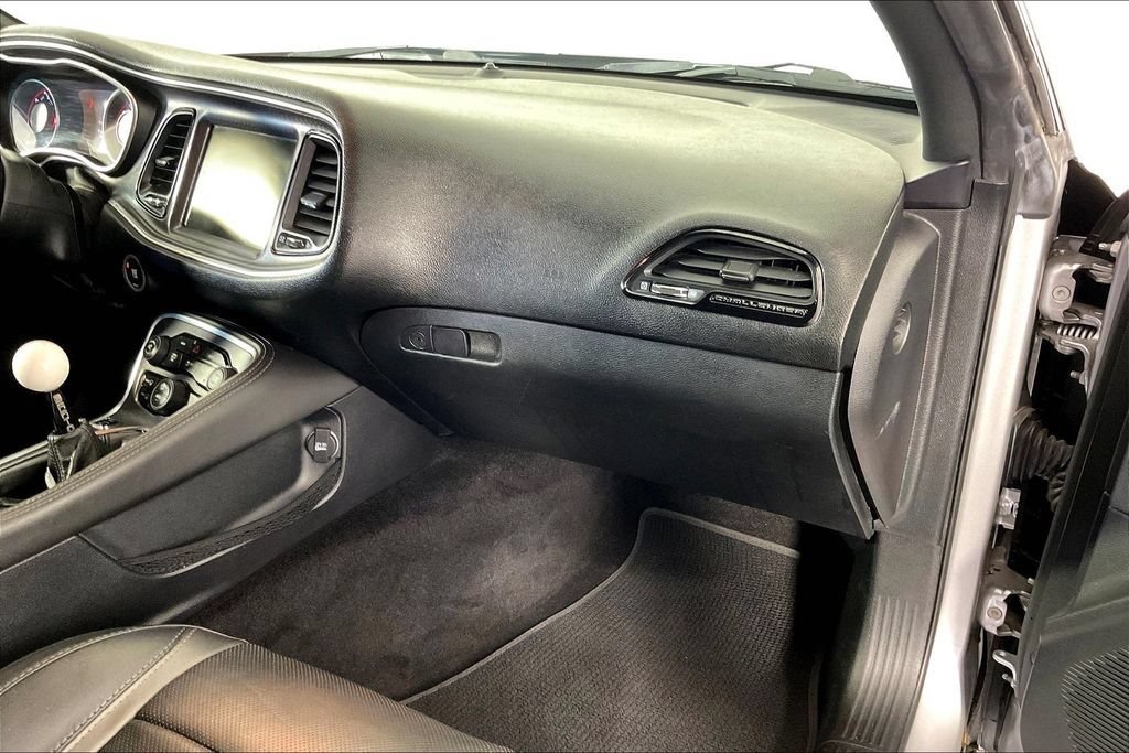 Used 2016 Dodge Challenger R/T Plus RWD image 19