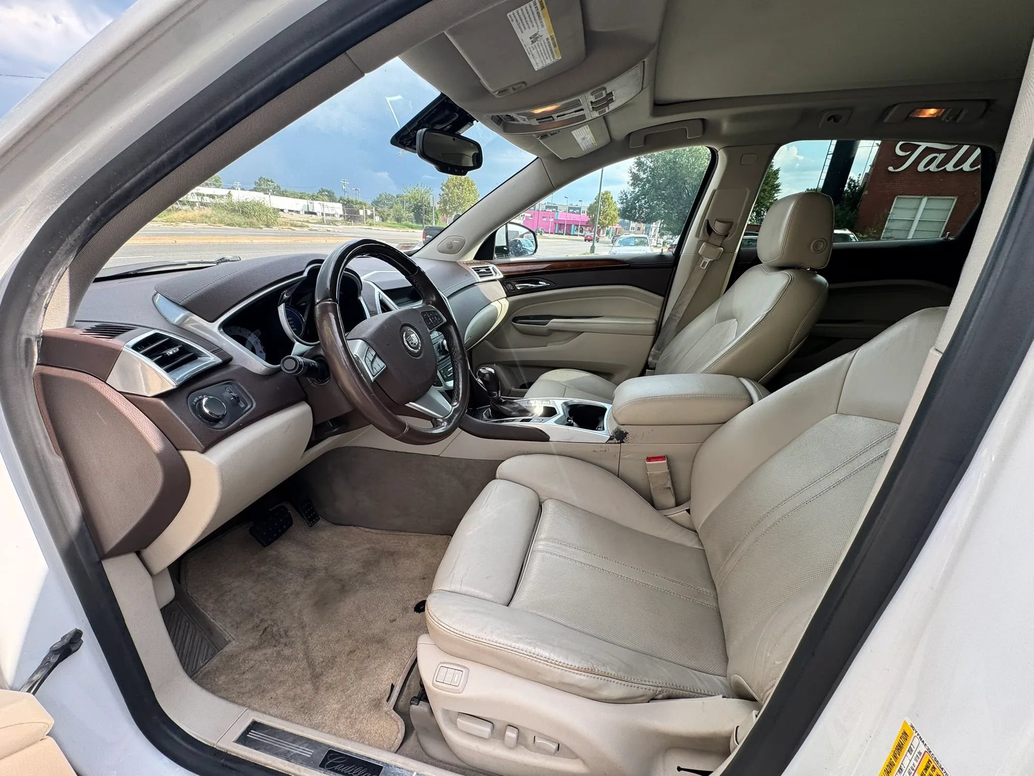 Used 2012 Cadillac SRX Luxury FWD image 12