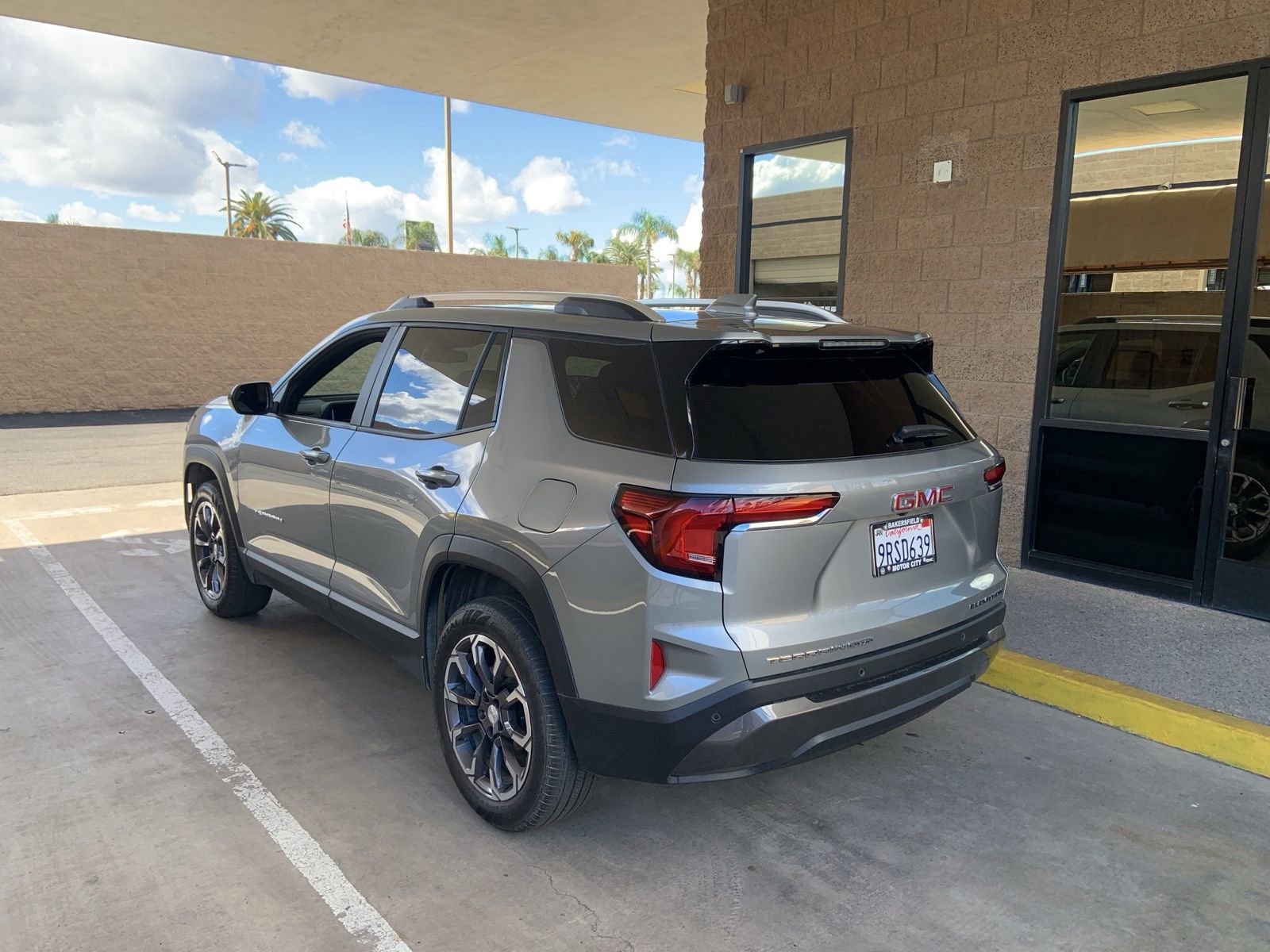 Certified 2025 GMC Terrain Elevation w/ Elevation Premium Package image 6