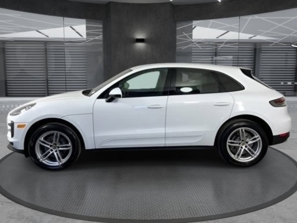 Used 2019 Porsche Macan AWD/4WD image 8
