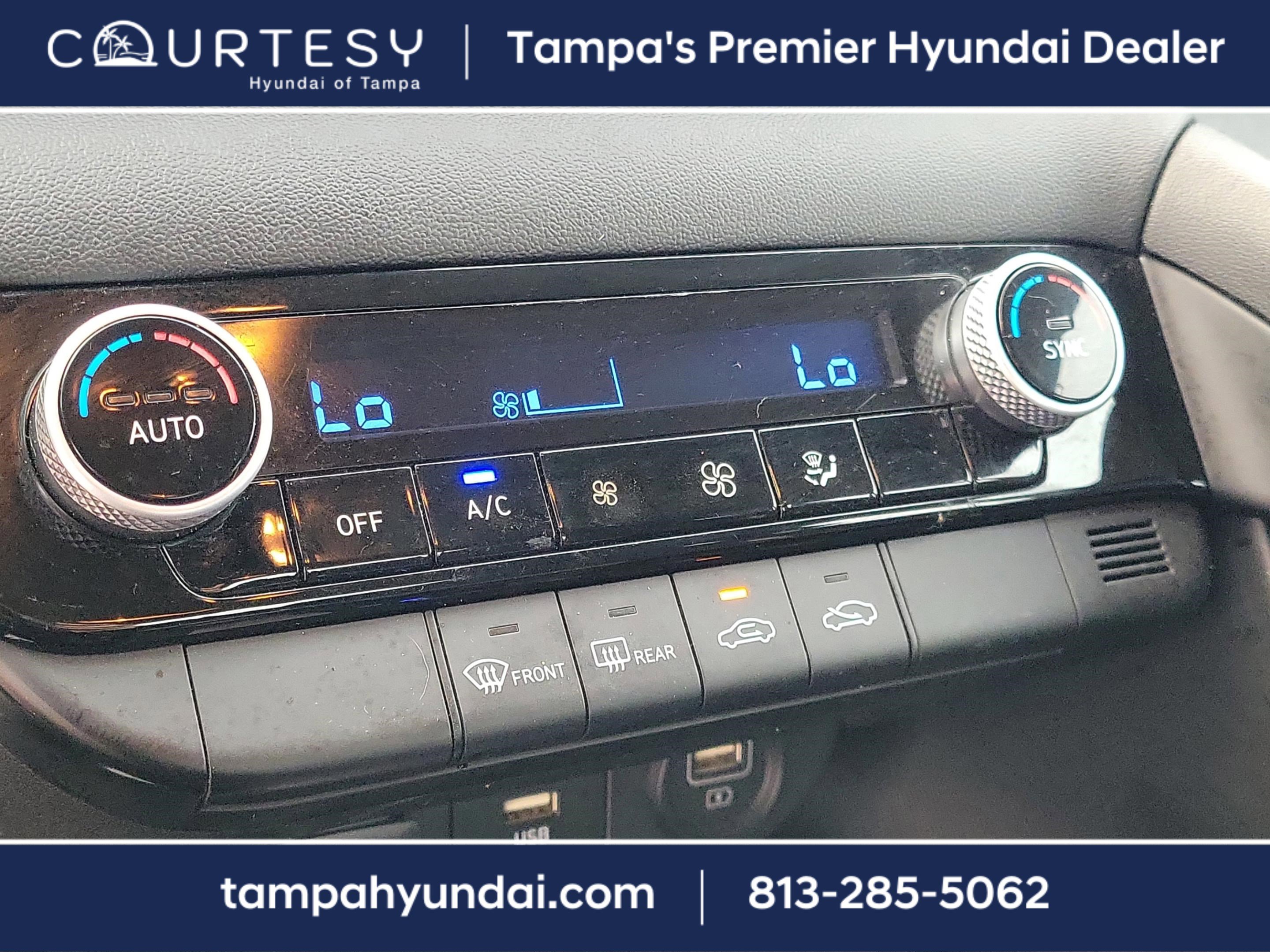 Used 2023 Hyundai Elantra SEL image 25