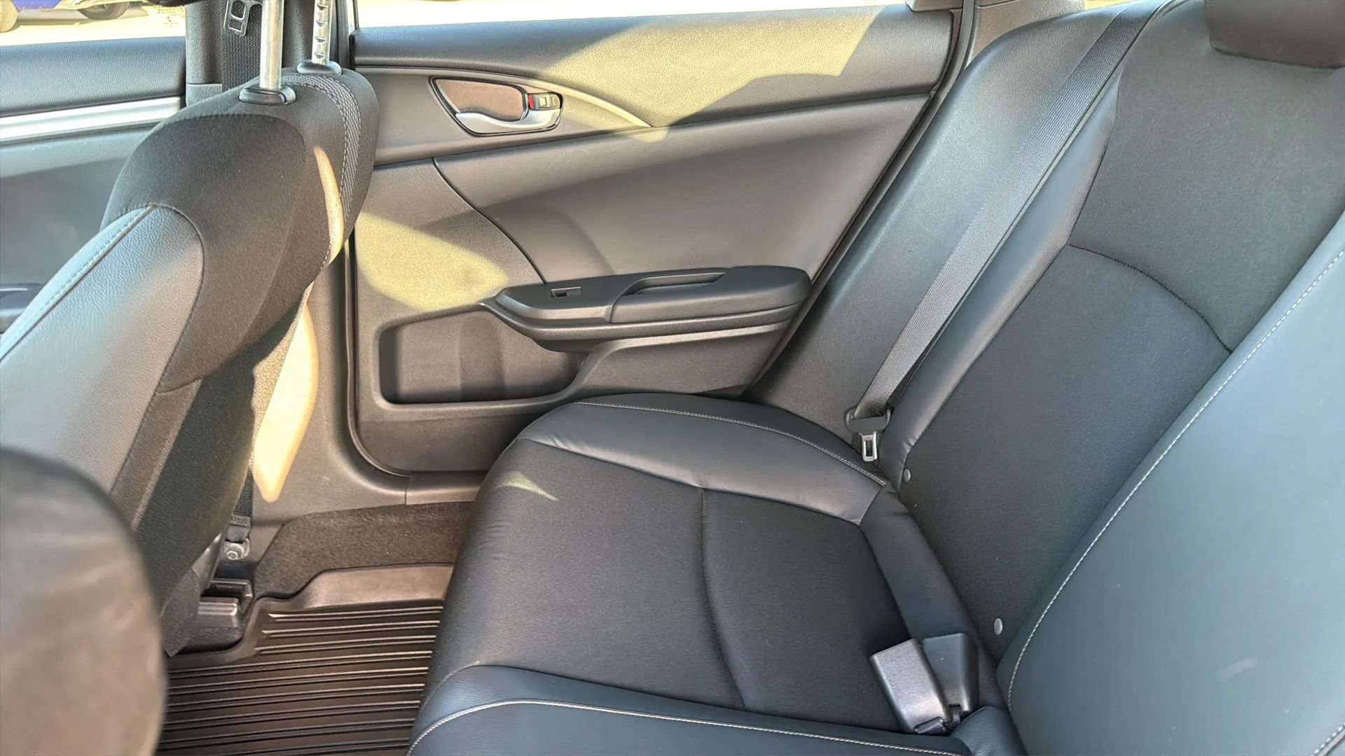 Used 2019 Honda Civic Sport image 34