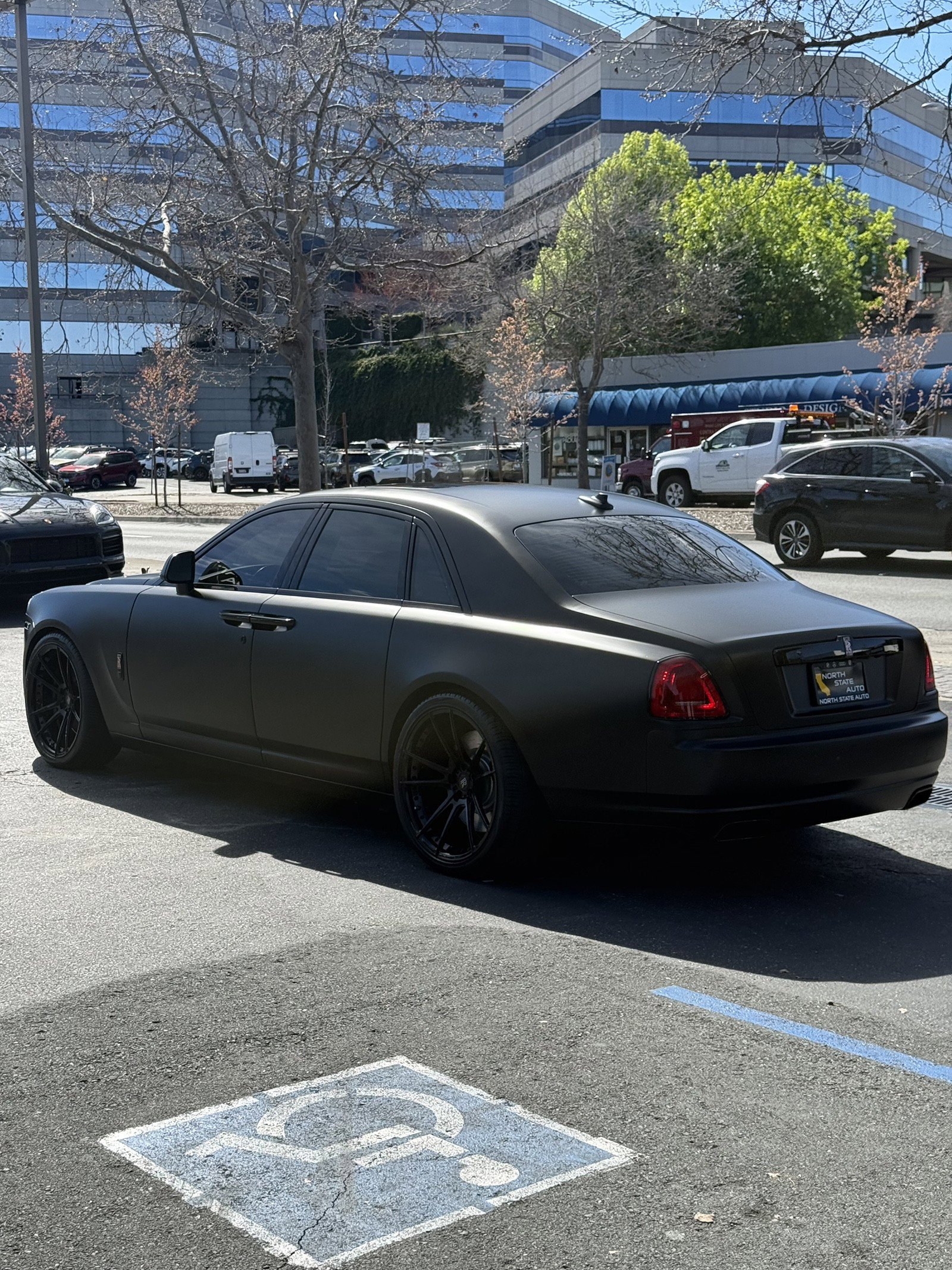 Used 2012 Rolls-Royce Ghost image 12