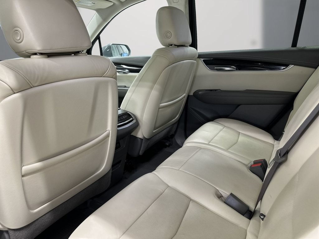 Used 2020 Cadillac XT6 Premium Luxury FWD image 15