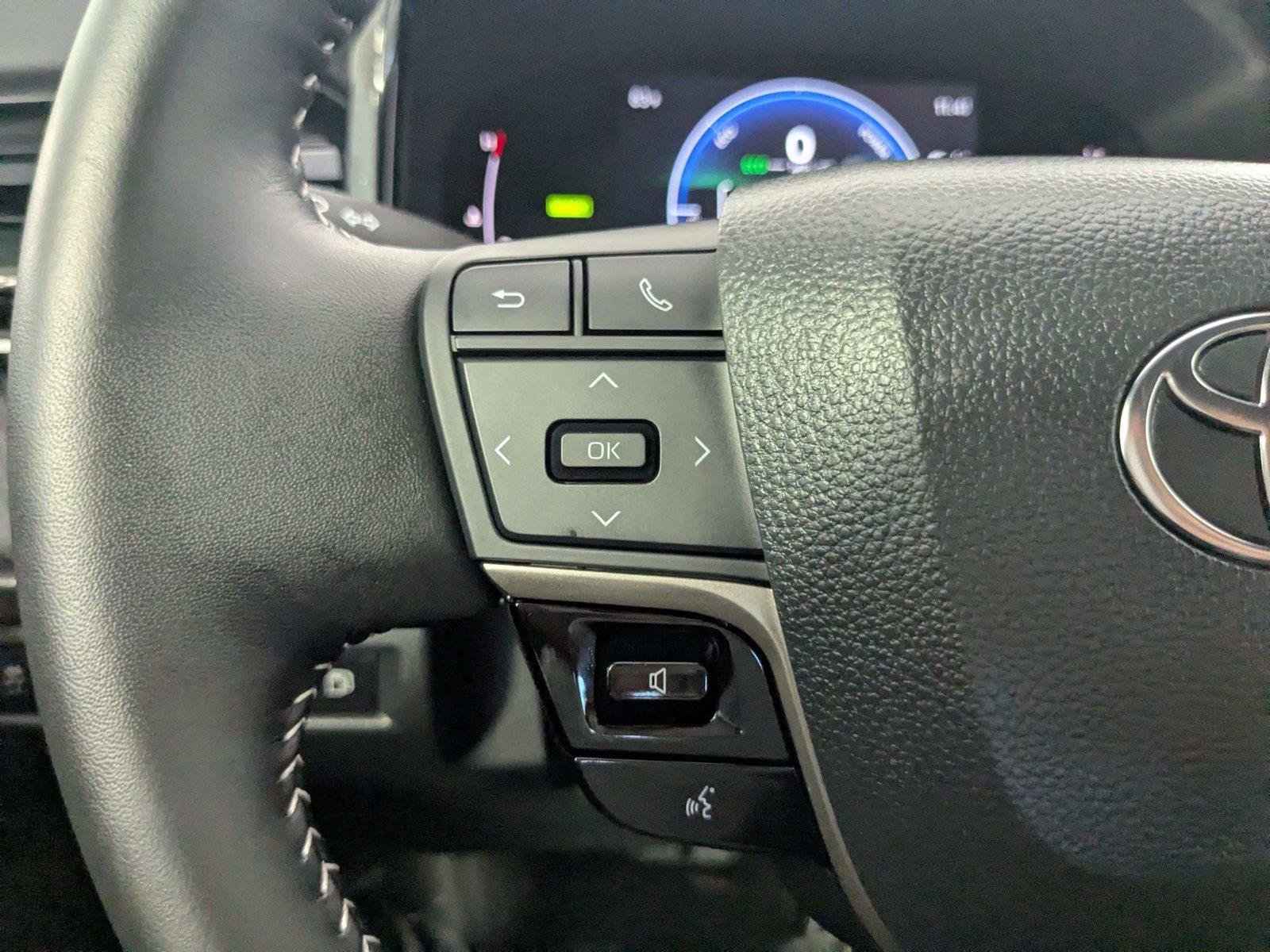 Certified 2026 Toyota Camry Hybrid FWD image 16
