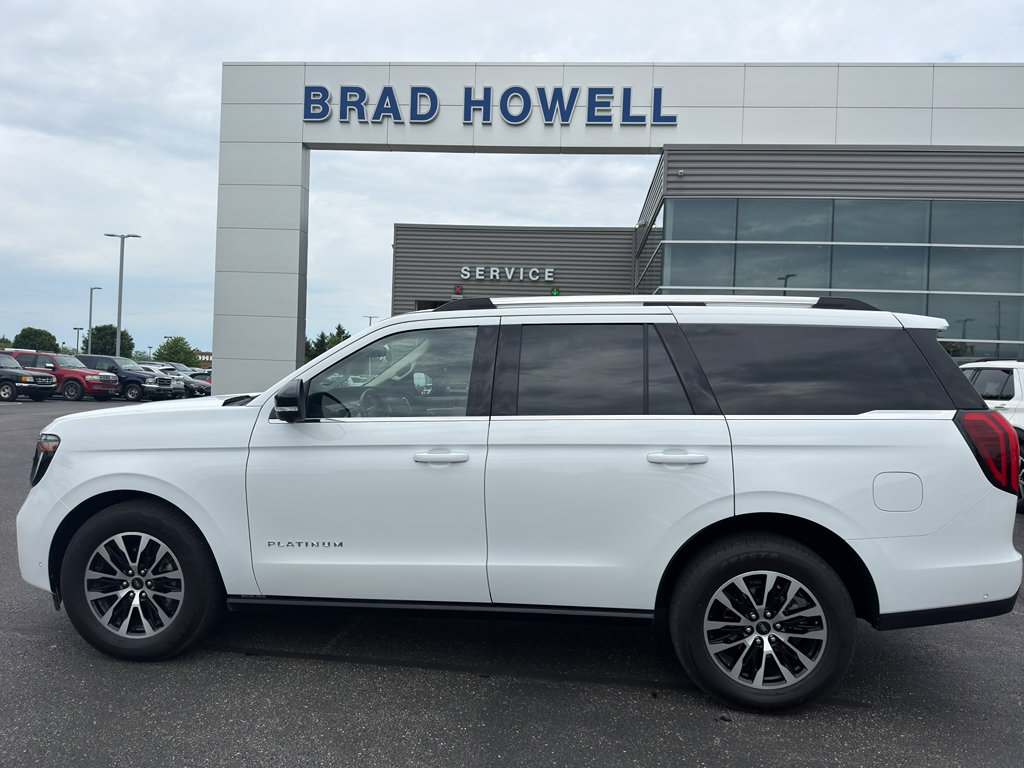 Used 2025 Ford Expedition Platinum AWD/4WD image 9