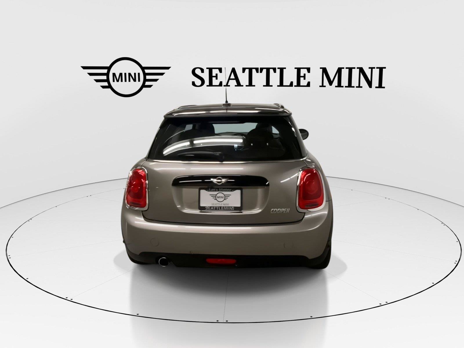 Used 2018 MINI Cooper 2-Door Hardtop FWD image 10