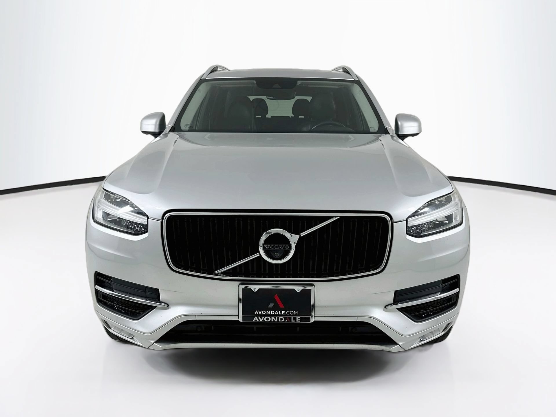 Used 2018 Volvo XC90 T5 Momentum w/ Convenience Package FWD image 2